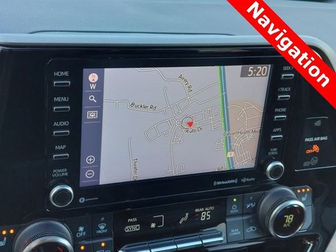 Used 2022 Toyota Highlander XLE image 13