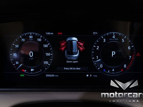 Used 2018 Land Rover Range Rover Velar S AWD/4WD image 35
