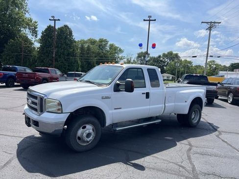 Used 2005 Ford F350 XL image 14
