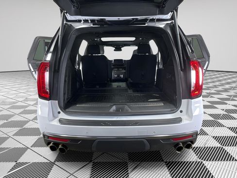 Used 2024 GMC Yukon AT4 image 14