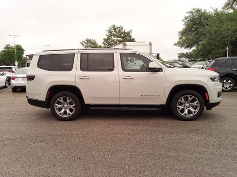 Used 2022 Jeep Wagoneer Series II image 4