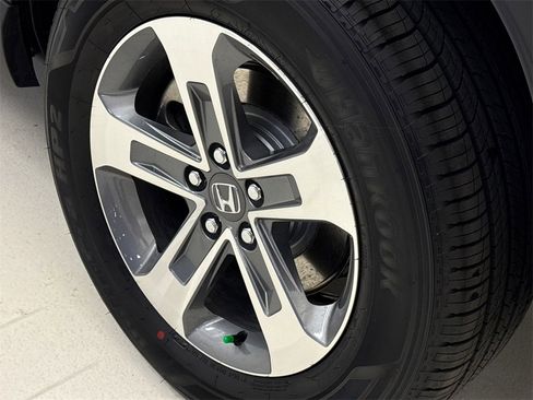 New 2025 Honda Pilot EX-L image 11