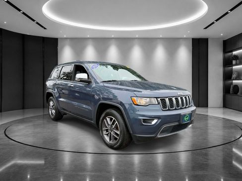 Used 2020 Jeep Grand Cherokee Limited AWD/4WD image 2