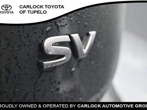 Used 2024 Nissan Rogue SV w/ SV Premium Package FWD image 15