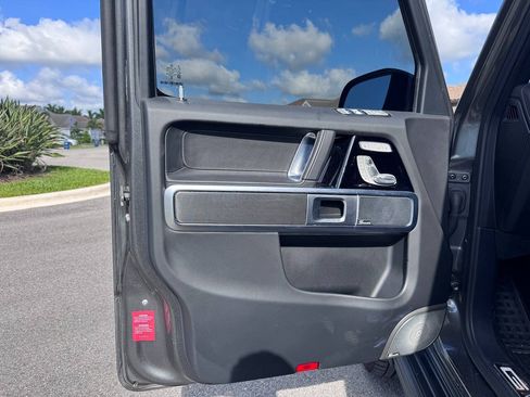 Used 2025 Mercedes-Benz G 550 image 34