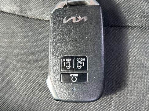 Used 2018 Kia Soul + image 35