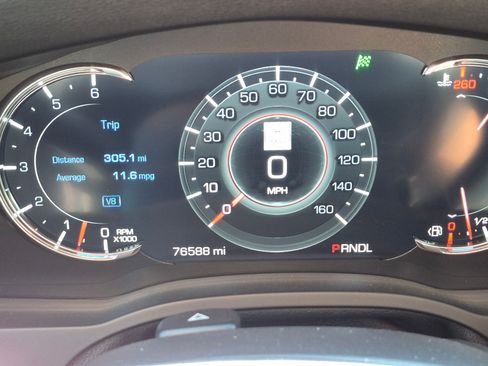 Used 2018 Cadillac Escalade ESV Premium Luxury AWD/4WD image 13