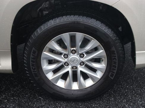 Used 2016 Lexus GX 460 Base image 45