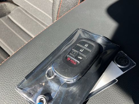 Certified 2025 Honda CR-V Sport image 37