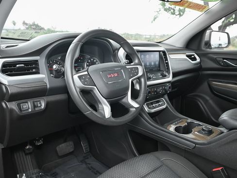 Used 2022 GMC Acadia SLE FWD image 18