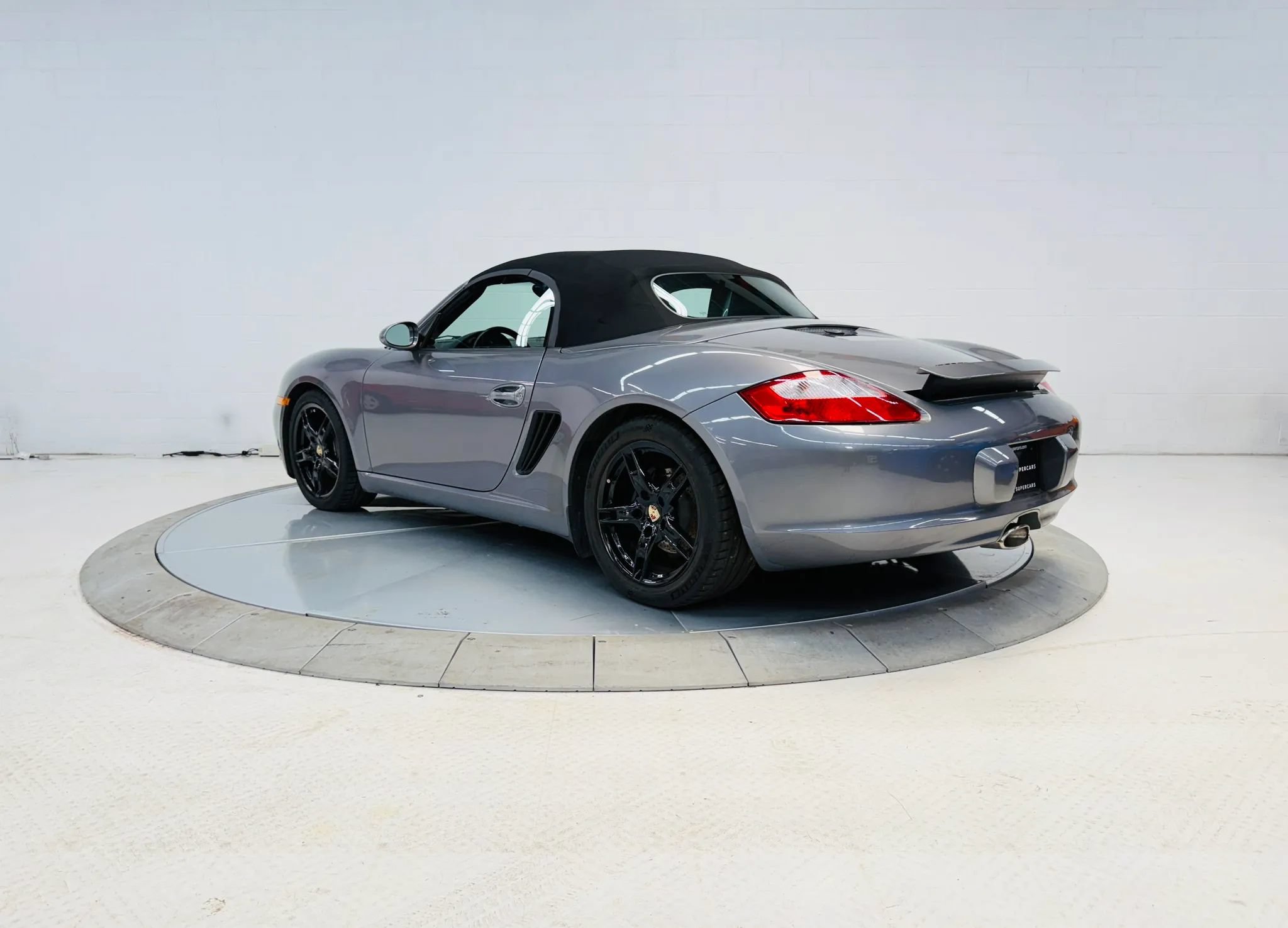 Used 2005 Porsche Boxster RWD image 16