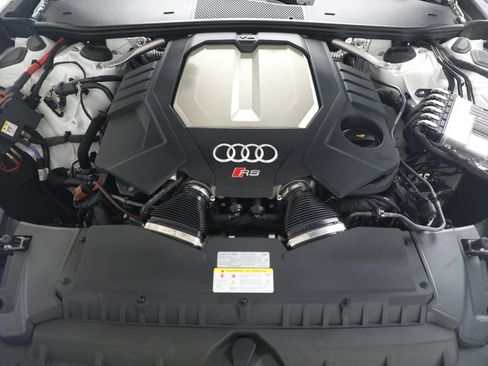 Used 2025 Audi RS 6 performance AWD/4WD image 40