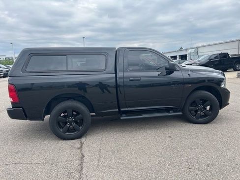Used 2017 RAM 1500 Express w/ Black Ram 1500 Express Group AWD/4WD image 9
