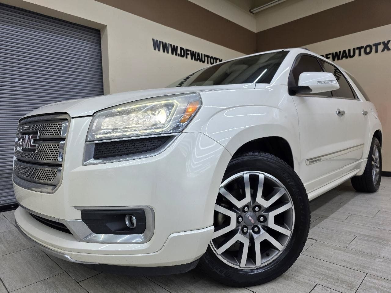 Used 2013 GMC Acadia Denali FWD image 1