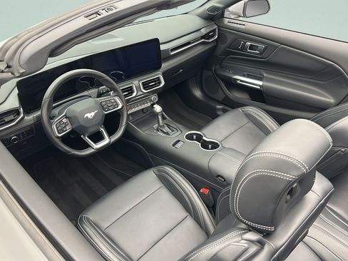 Used 2025 Ford Mustang Premium RWD image 14