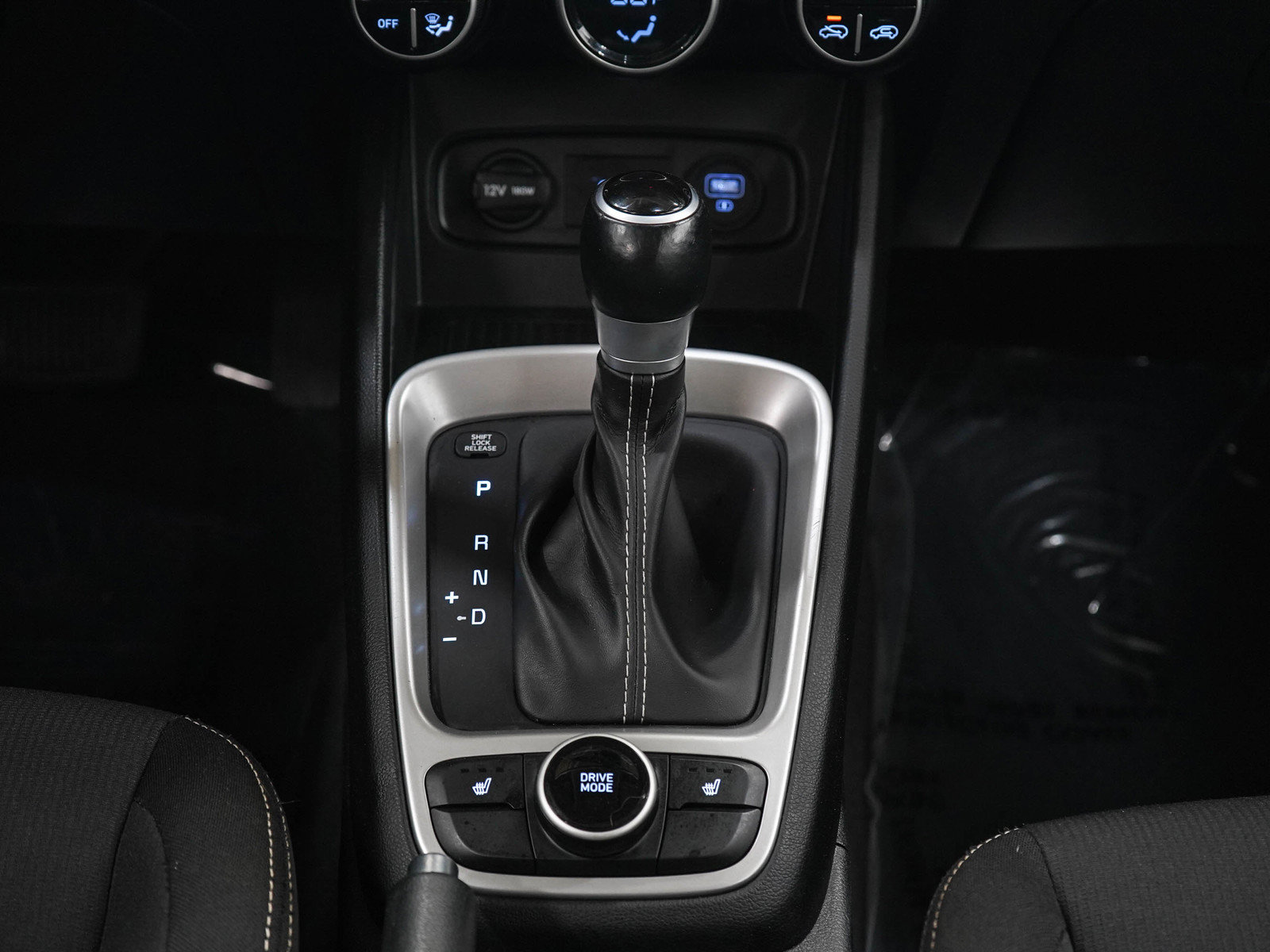 Used 2021 Hyundai Venue SEL w/ Premium Package FWD image 19