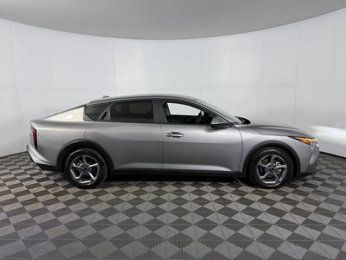 Used 2025 Kia K4 LXS image 7