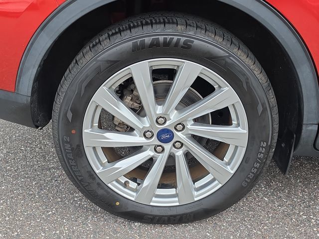 Used 2022 Ford Escape Titanium w/ Titanium Elite Package FWD image 5