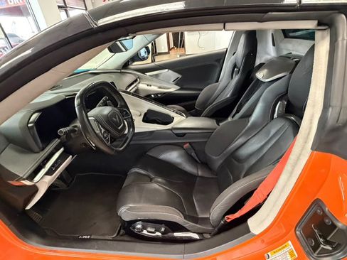 Used 2024 Chevrolet Corvette Stingray Premium Conv w/ 3LT image 35