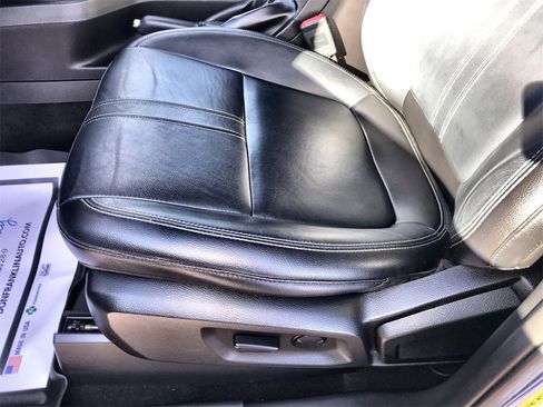 Used 2019 Ford Ranger Lariat w/ Equipment Group 501A Mid image 12