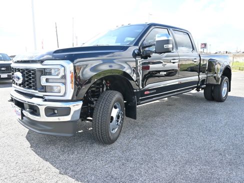 New 2026 Ford F350 King Ranch w/ Chrome Package image 8