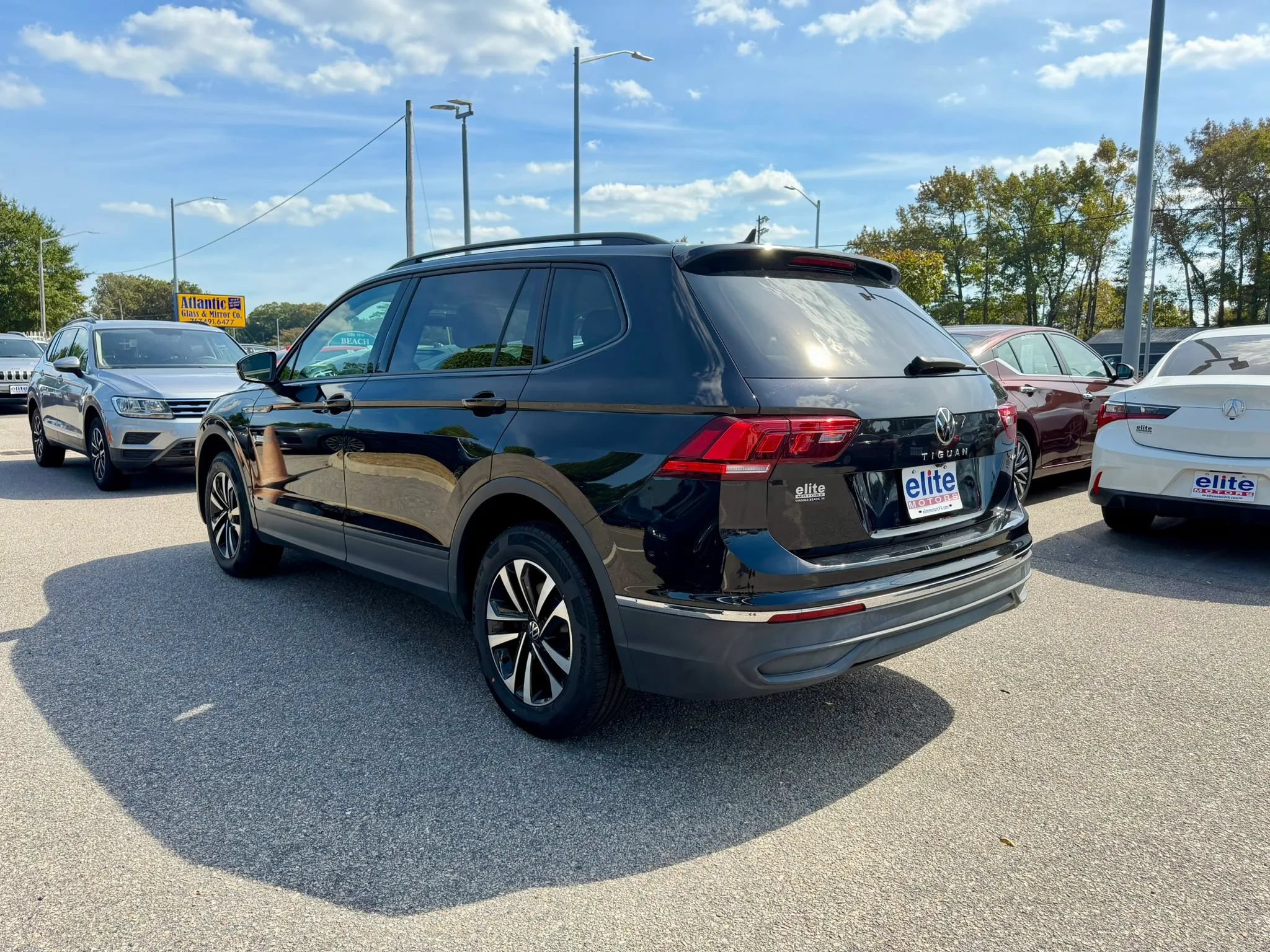 Used 2022 Volkswagen Tiguan S AWD/4WD image 5