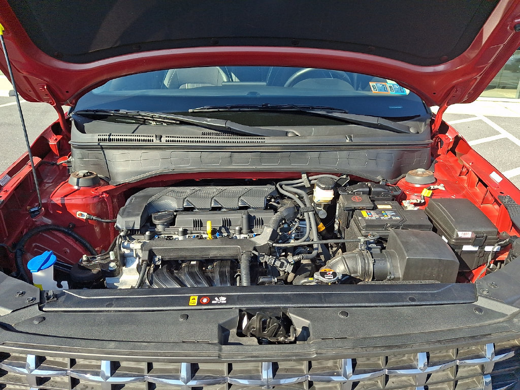 Used 2024 Hyundai Venue Limited FWD image 28
