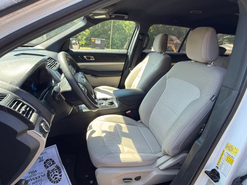 Used 2018 Ford Explorer 4WD image 10