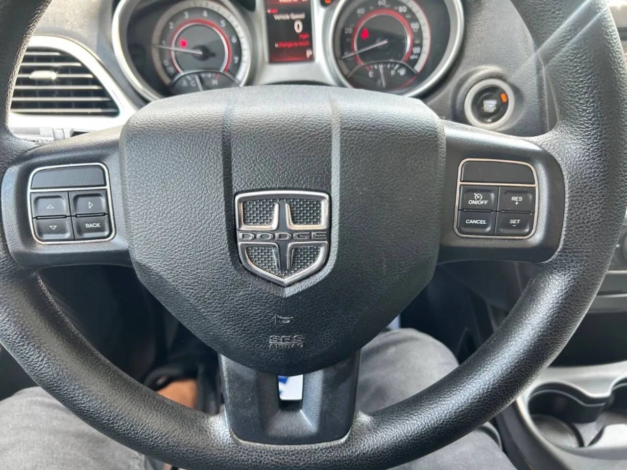 Used 2019 Dodge Journey SE FWD image 20