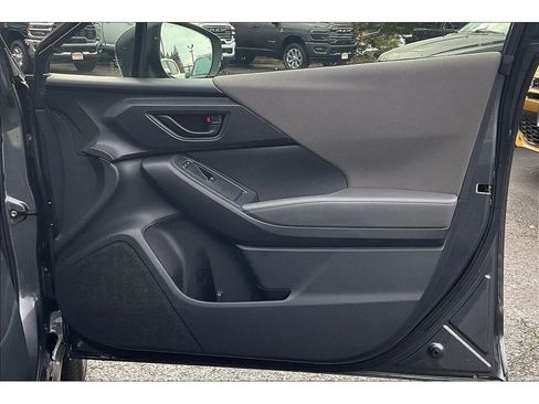 Used 2024 Subaru Crosstrek 2.0i Premium image 24