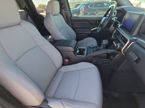 New 2026 Toyota Tacoma SR5 image 10