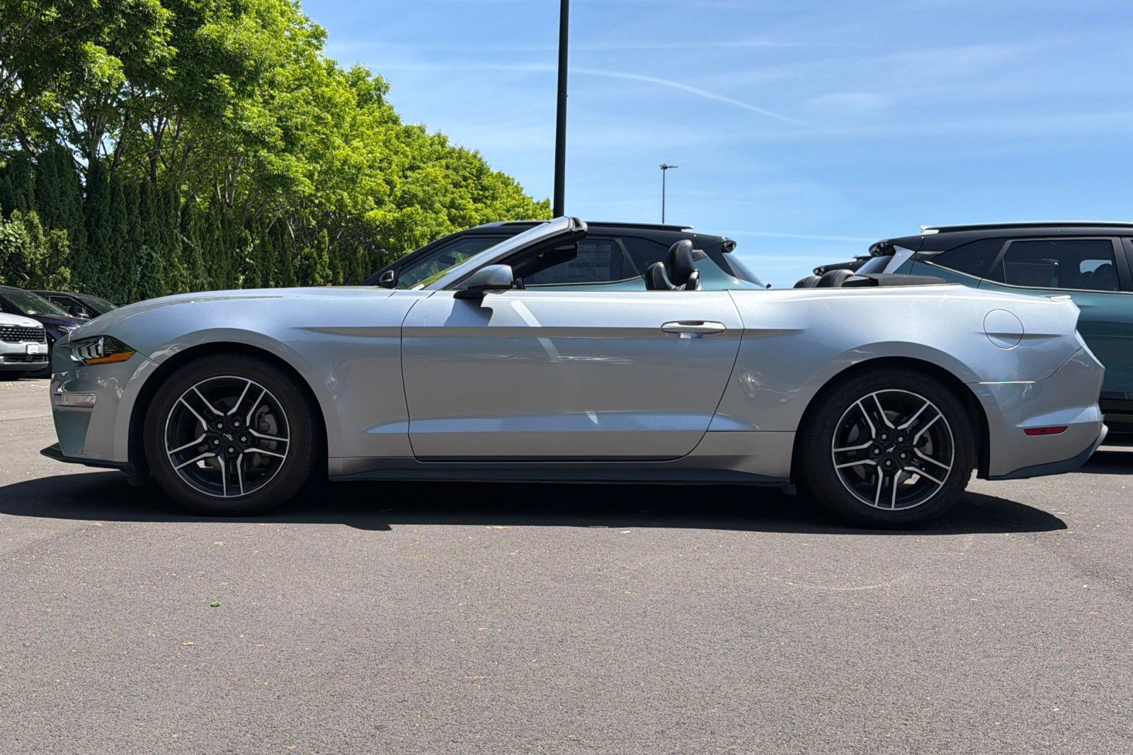 Used 2023 Ford Mustang Premium RWD image 30