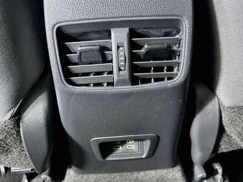 Used 2024 Toyota Corolla Cross AWD Hybrid image 24