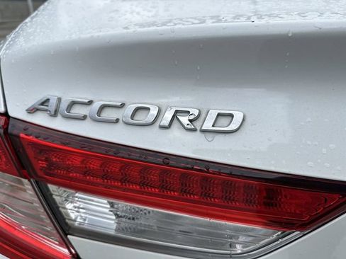 Used 2021 Honda Accord EX-L image 12