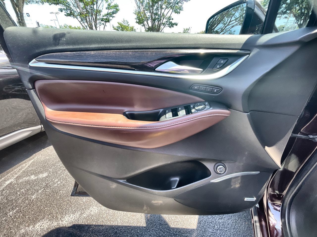Used 2021 Buick Enclave Avenir w/ Avenir Technology Package FWD image 23