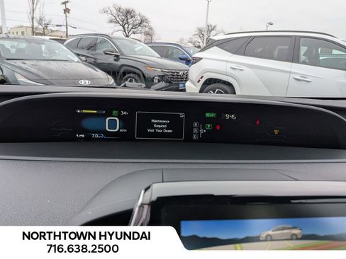 Used 2017 Toyota Prius Prime Premium w/ Preferred Accessory Package image 8