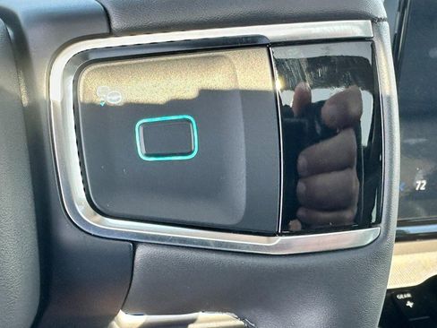 New 2026 Ford Expedition Active image 14