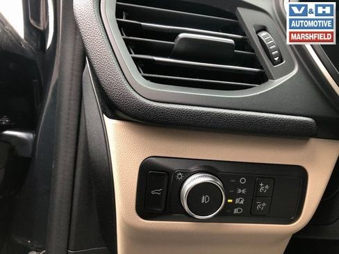 Used 2022 Ford Escape SEL AWD/4WD image 16