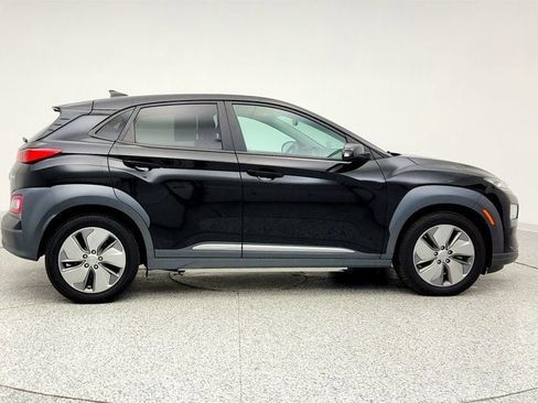 Used 2021 Hyundai Kona Ultimate w/ Cargo Package image 4