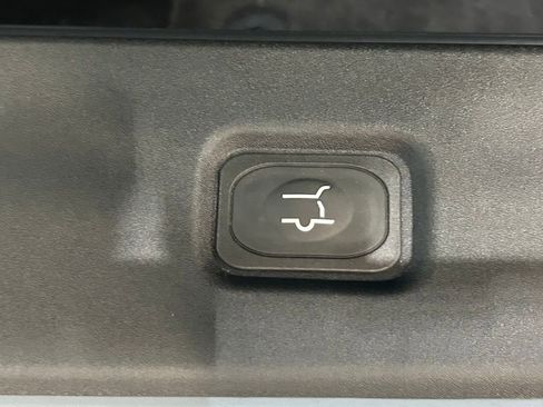 New 2026 Lincoln Navigator L Reserve AWD/4WD image 32
