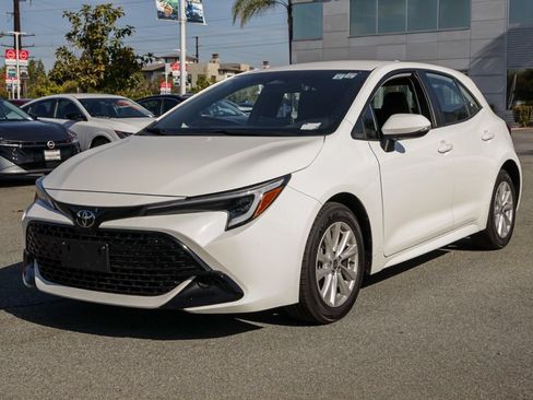 Used 2025 Toyota Corolla SE FWD image 8