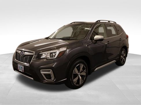 Used 2020 Subaru Forester Touring AWD/4WD image 5