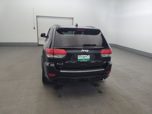 Used 2019 Jeep Grand Cherokee Overland AWD/4WD image 6