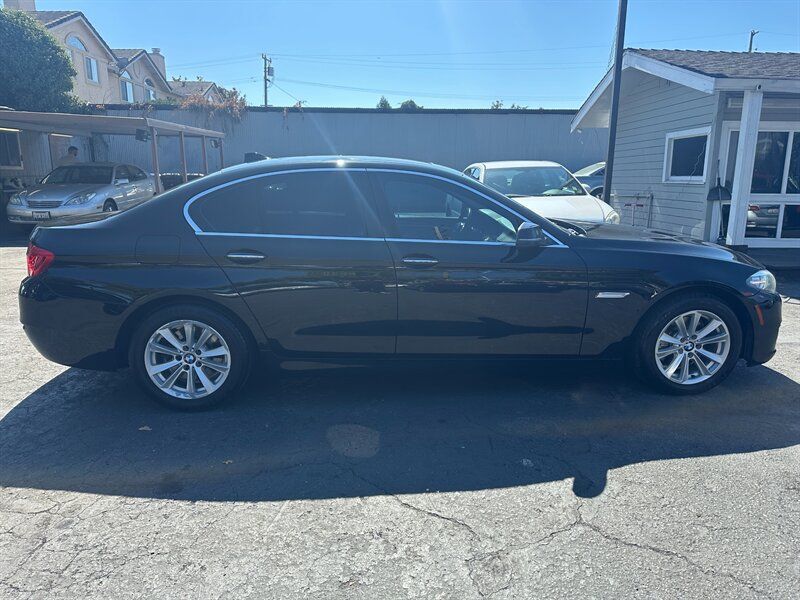 Used 2015 BMW 528i xDrive Sedan AWD/4WD image 4