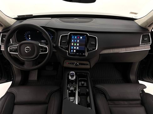 Used 2023 Volvo XC90 T8 Ultimate image 22