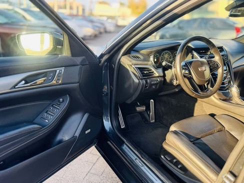 Used 2015 Cadillac CTS Premium image 16