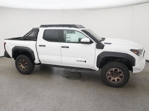 New 2025 Toyota Tacoma 4x4 Double Cab Hybrid image 27