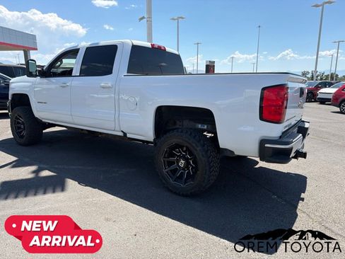 Used 2019 Chevrolet Silverado 2500 LT AWD/4WD image 8