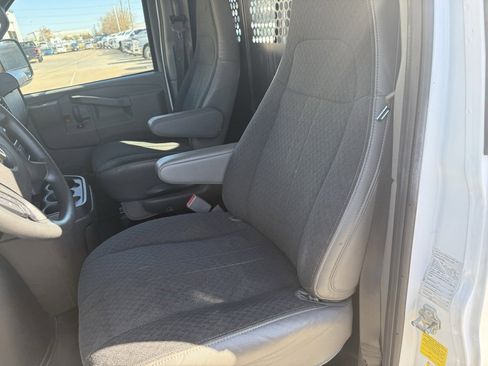Used 2024 Chevrolet Express 2500 w/ Driver Convenience Package image 10