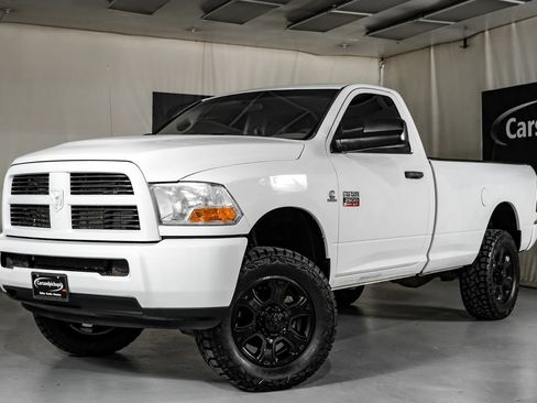 Used 2011 RAM 2500 ST w/ Cold Weather Group AWD/4WD image 4